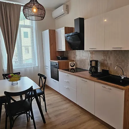 No8 Apartment